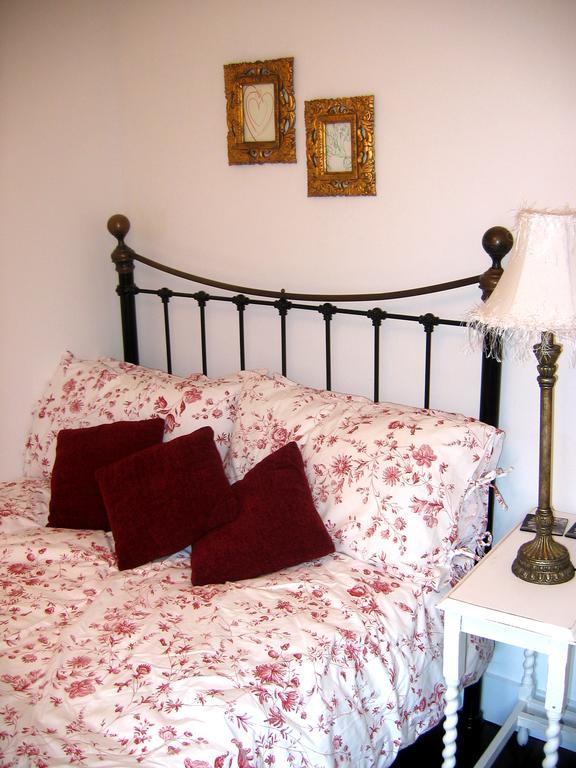 The Heart Of Sainte Mere Eglise Zimmer foto